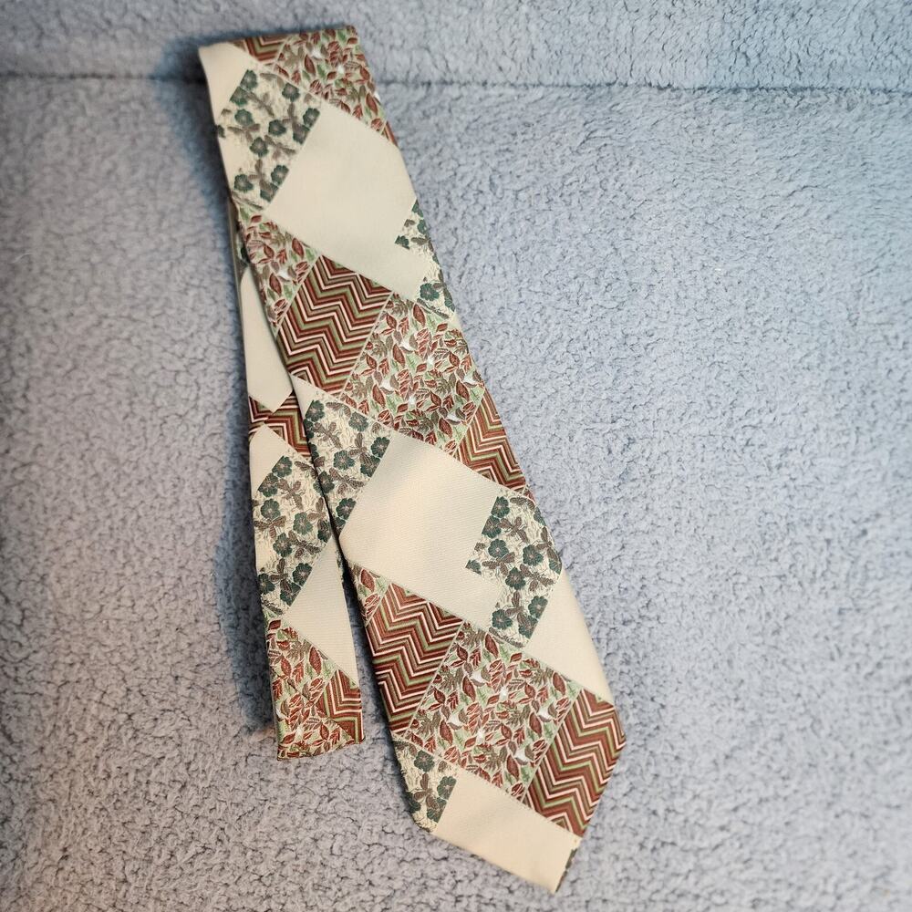 Sears Vintage Necktie 70s Men's Shop Floral Chevron Print Green Maroon